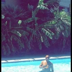 Meet your Posher, Gerald j